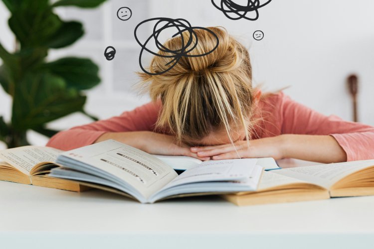 Clearing the Haze: Understanding Brain Fog and 5 Effective Ways to Avoid It